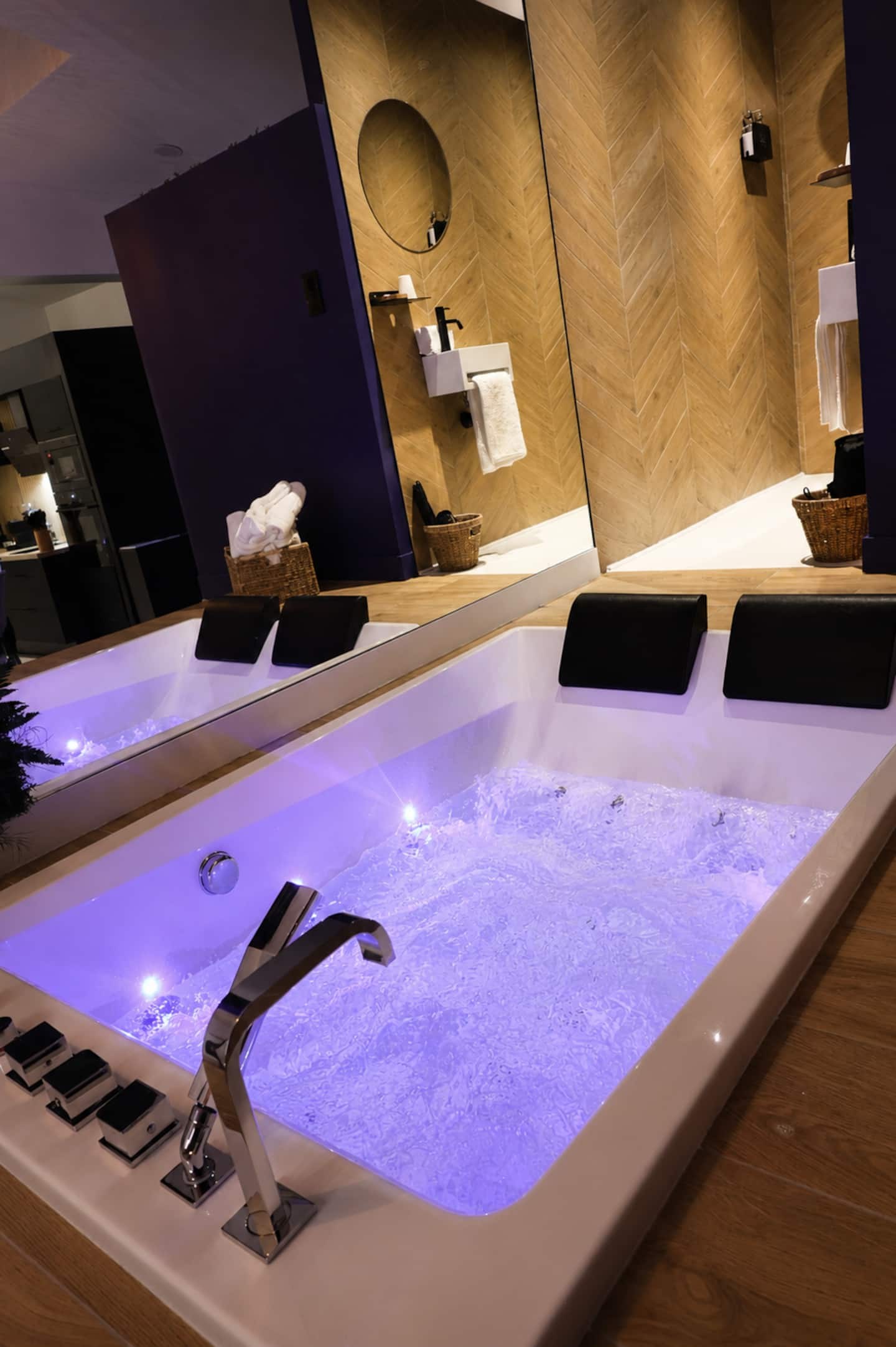 La balnéo duo privative du Loft, pour un moment de détente à deux